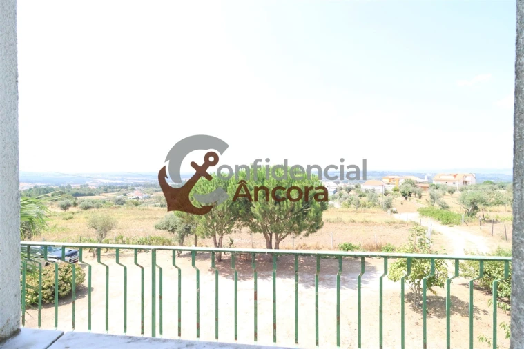 Moradia T3 para Venda em Santa Marinha e São Martinho Foto 21