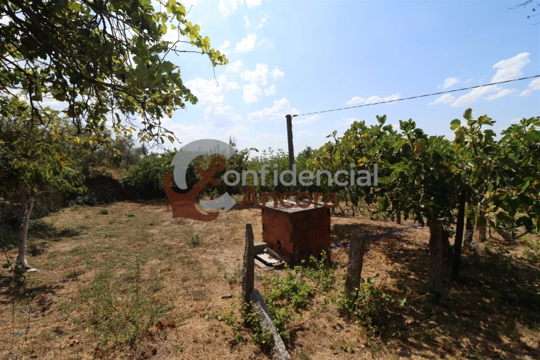 Moradia T3 para Venda em Santa Marinha e São Martinho Foto 40