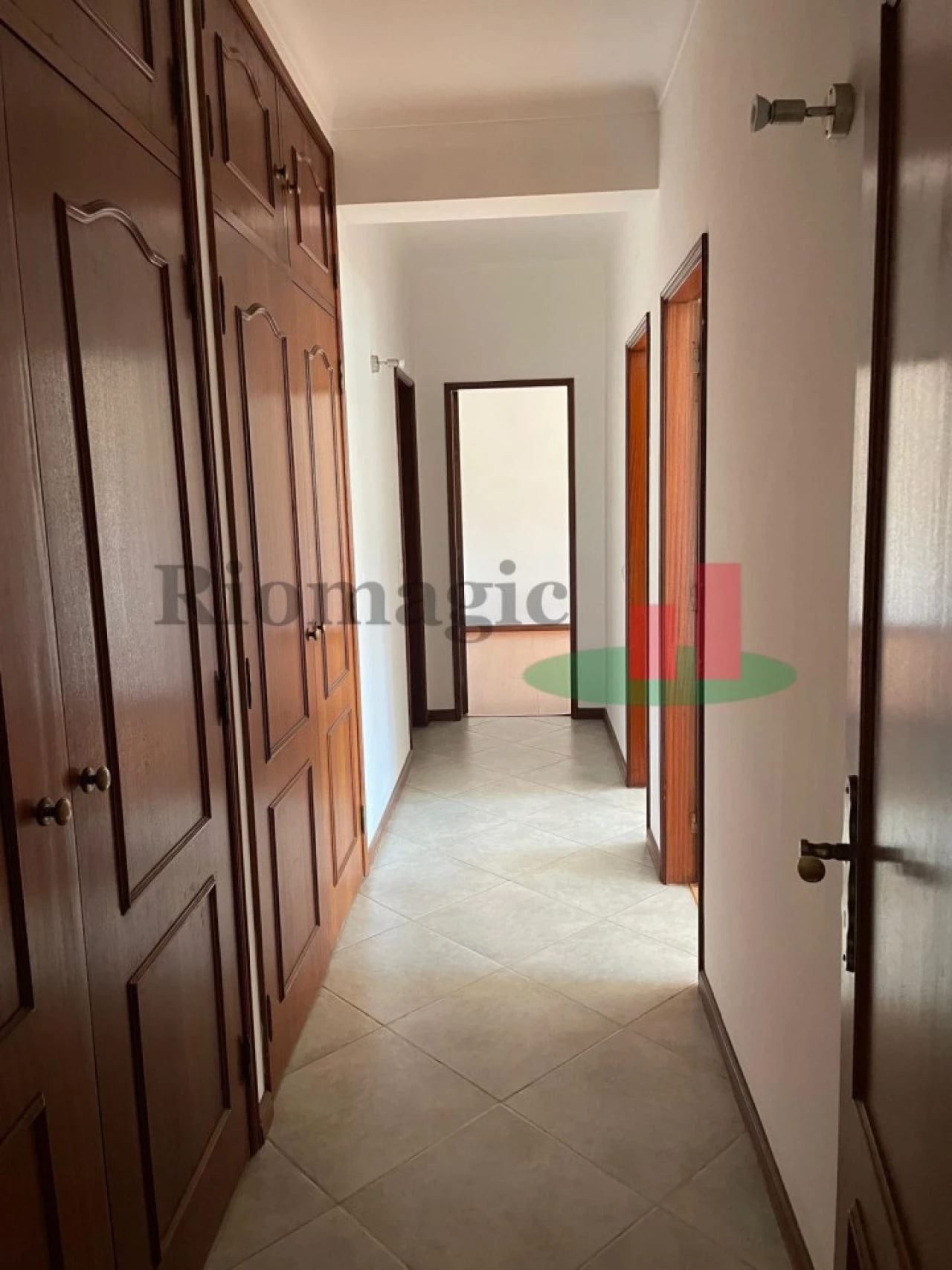 Quarto para Arrendamento em Rio Maior Foto 5