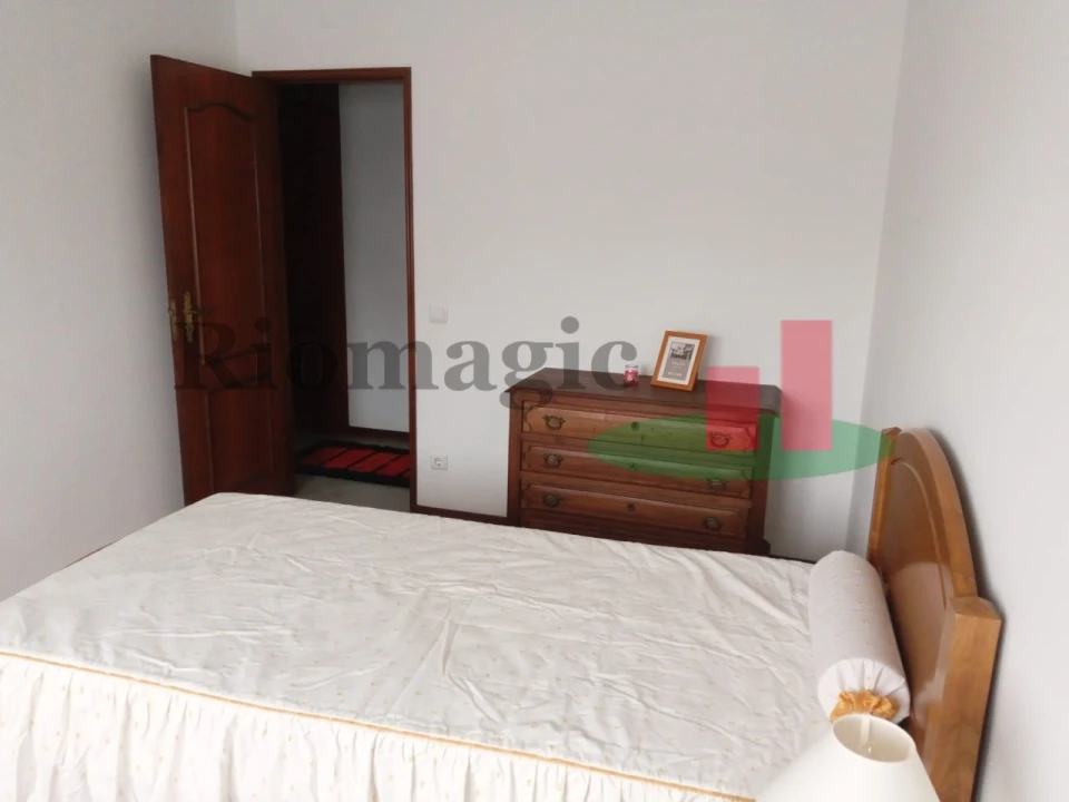 Quarto para Arrendamento em Rio Maior Foto 1