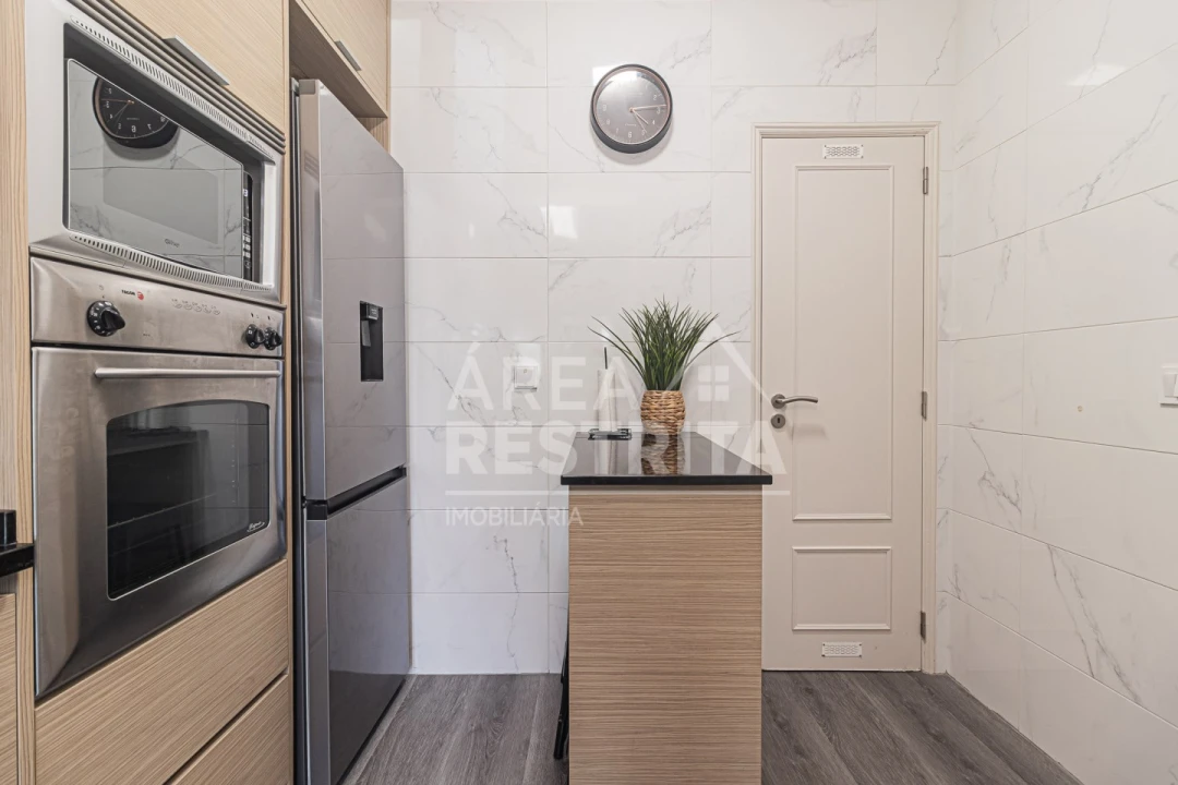 Apartamento T2 para Venda em Charneca de Caparica e Sobreda Foto 4