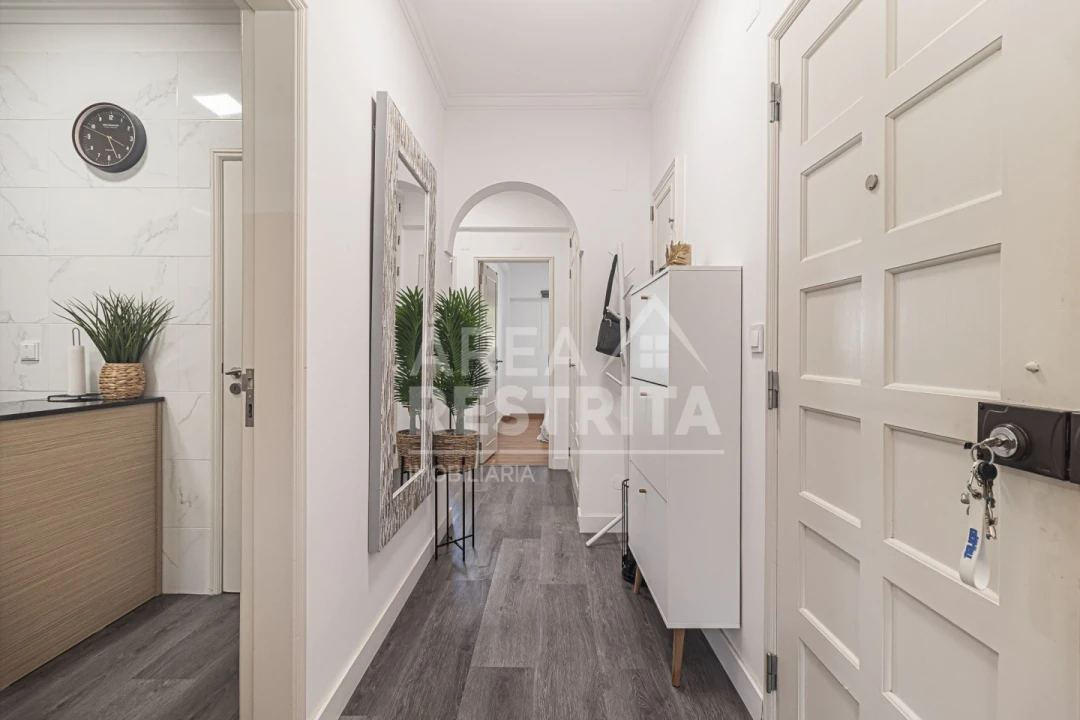 Apartamento T2 para Venda em Charneca de Caparica e Sobreda Foto 8