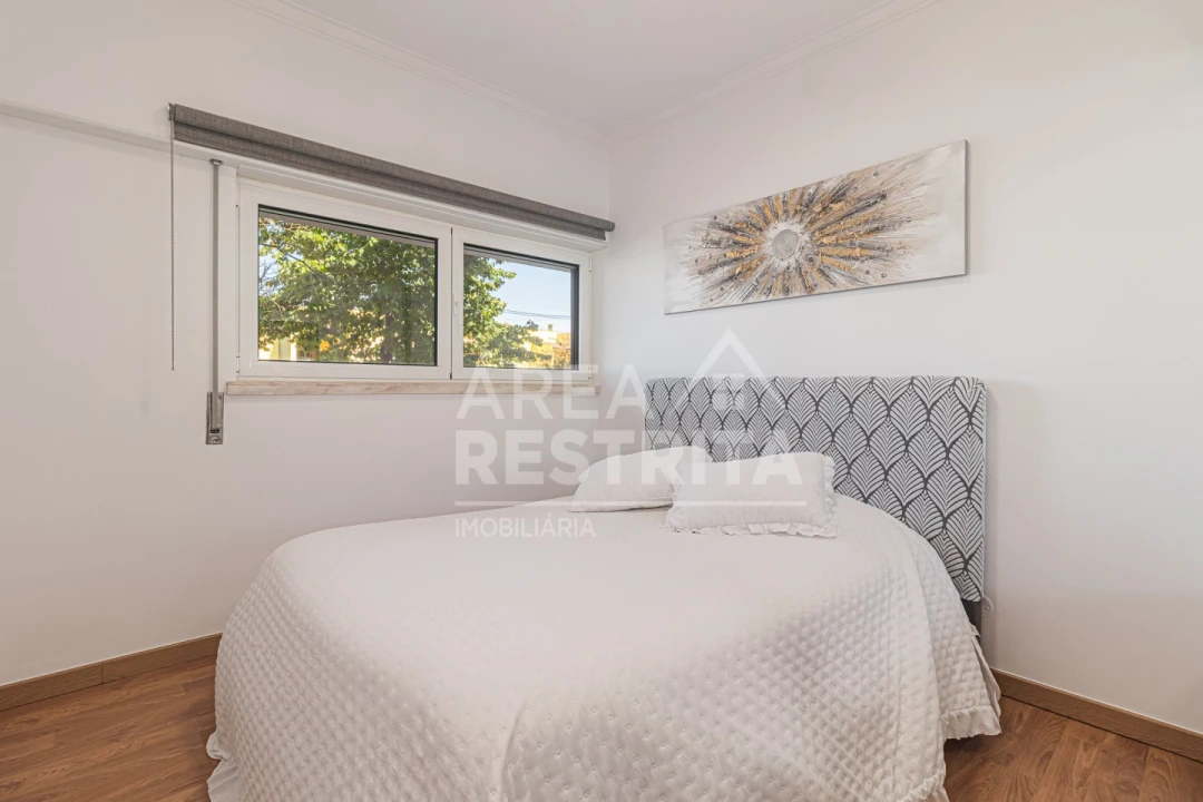 Apartamento T2 para Venda em Charneca de Caparica e Sobreda Foto 10
