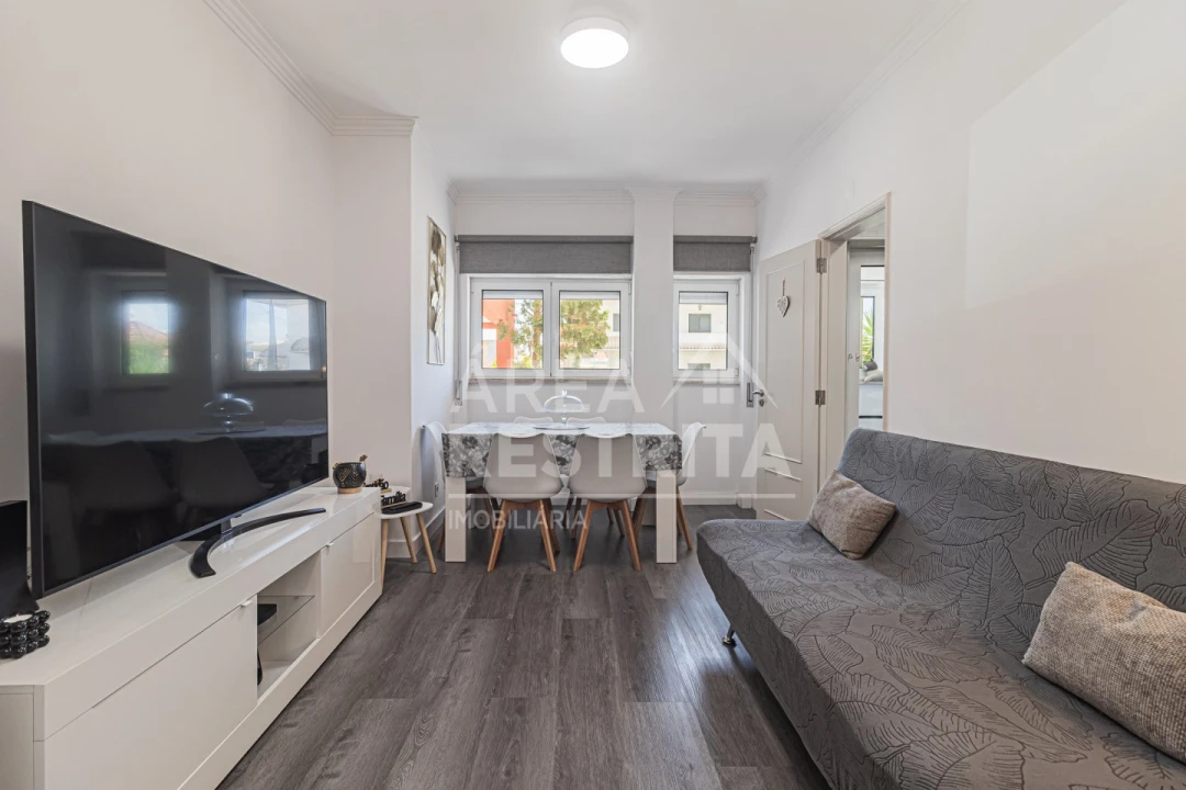 Apartamento T2 para Venda em Charneca de Caparica e Sobreda Foto 21