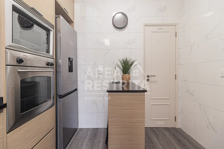 Apartamento T2 para Venda em Charneca de Caparica e Sobreda Foto 4