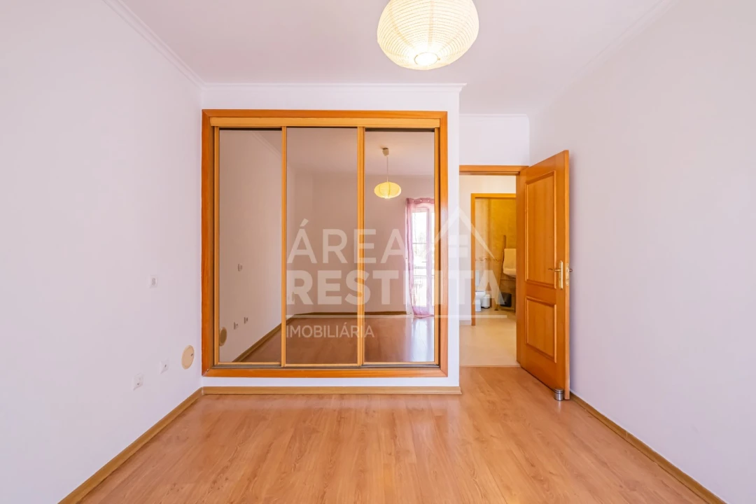 Apartamento T3 para Venda em Pinhal Novo Foto 3