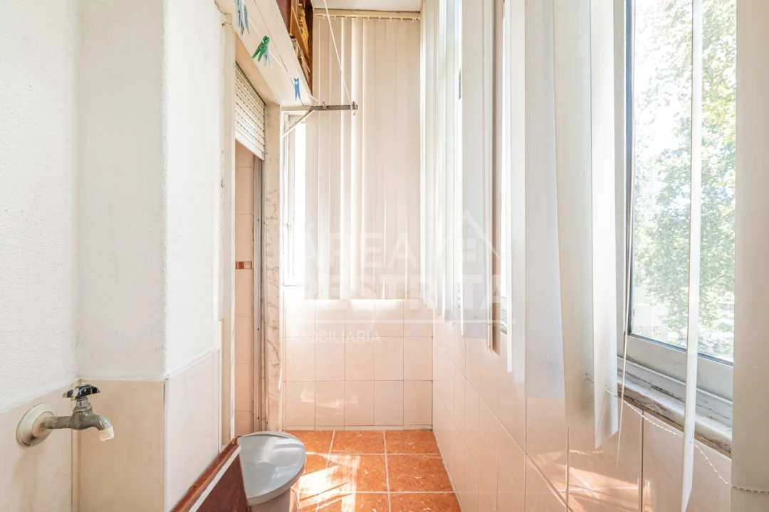 Apartamento T2 para Venda em Amora Foto 10