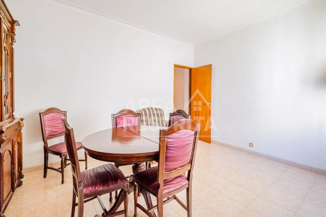 Apartamento T2 para Venda em Amora Foto 30