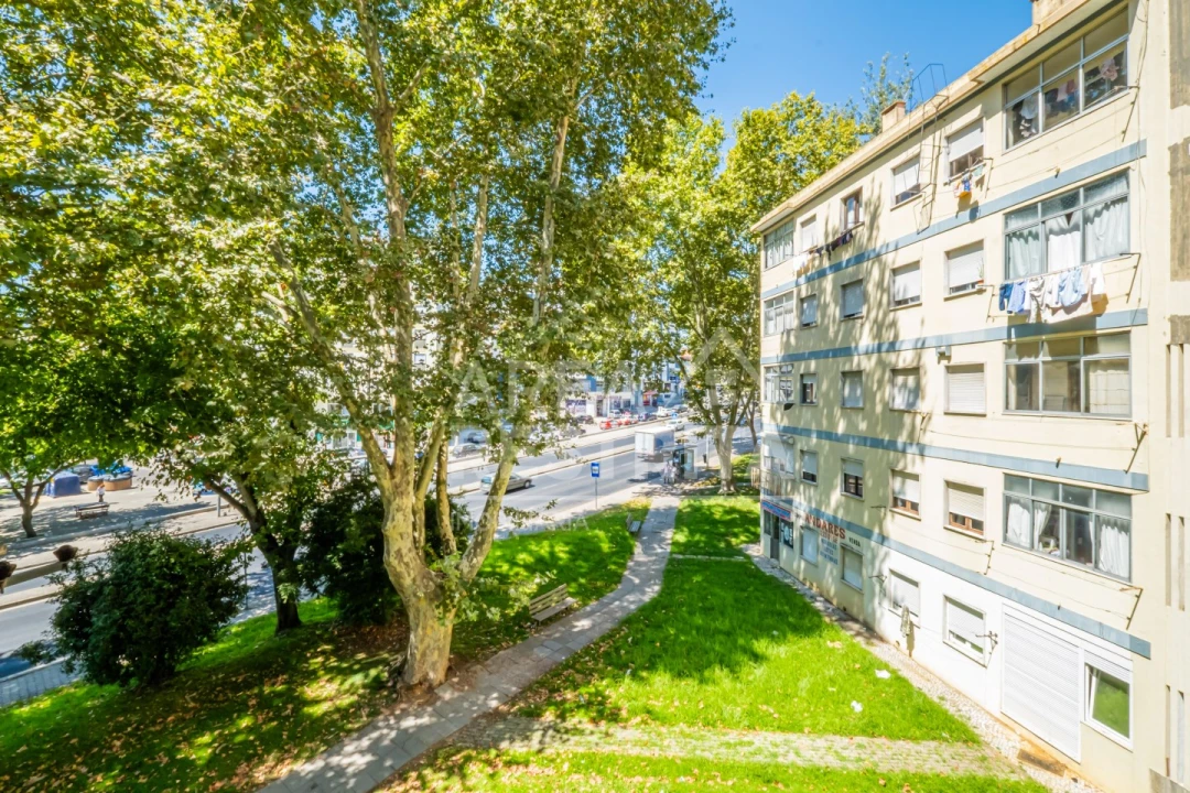 Apartamento T2 para Venda em Amora Foto 35