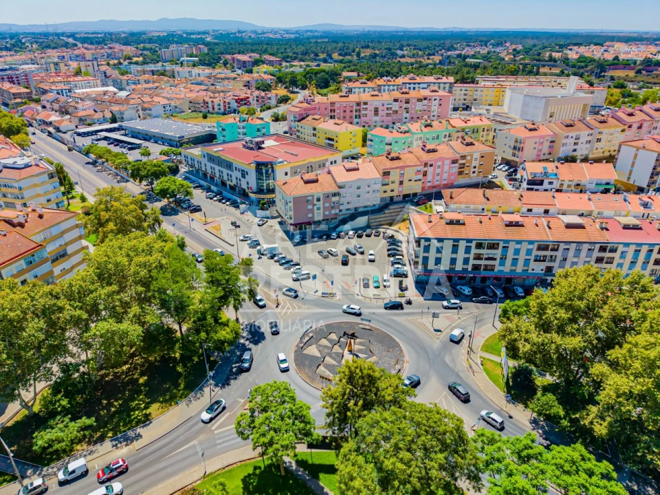 Apartamento T2 para Venda em Amora Foto 47