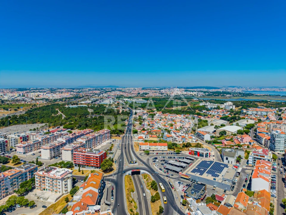 Apartamento T2 para Venda em Amora Foto 49