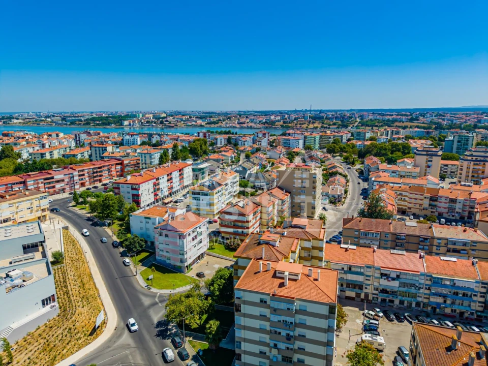 Apartamento T2 para Venda em Amora Foto 56