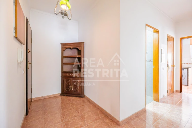 Apartamento T2 para Venda em Amora Foto 33