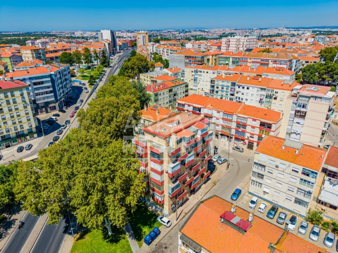 Apartamento T2 para Venda em Amora Foto 53