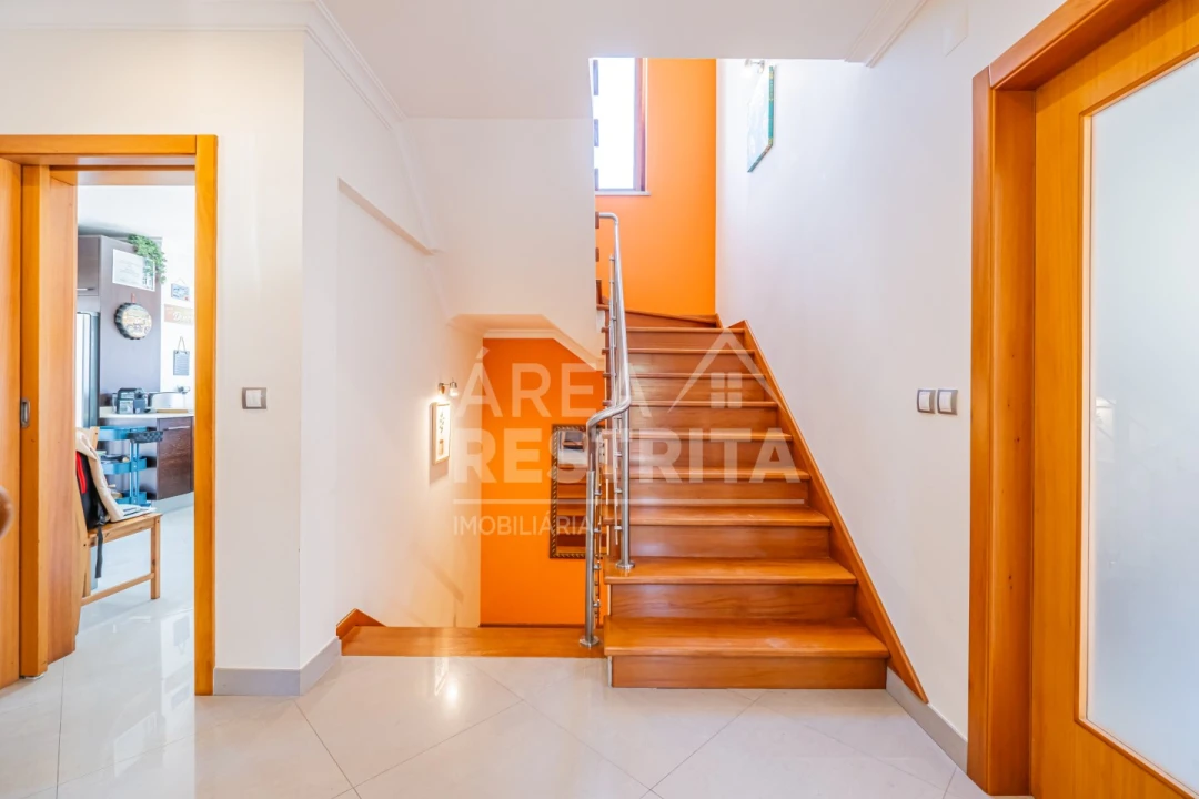 Moradia T4 para Venda em São João das Lampas e Terrugem Foto 27