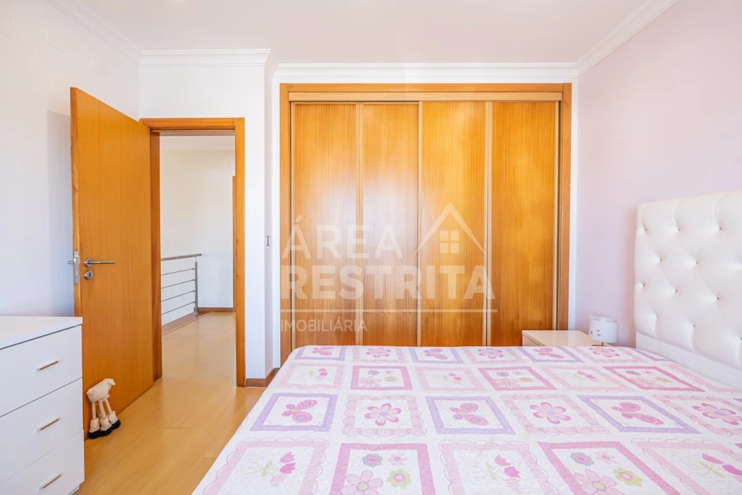 Moradia T4 para Venda em São João das Lampas e Terrugem Foto 58