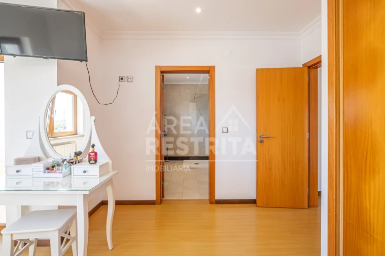 Moradia T4 para Venda em São João das Lampas e Terrugem Foto 42