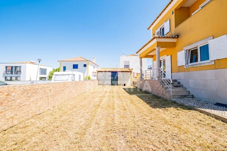 Moradia T4 para Venda em São João das Lampas e Terrugem Foto 75