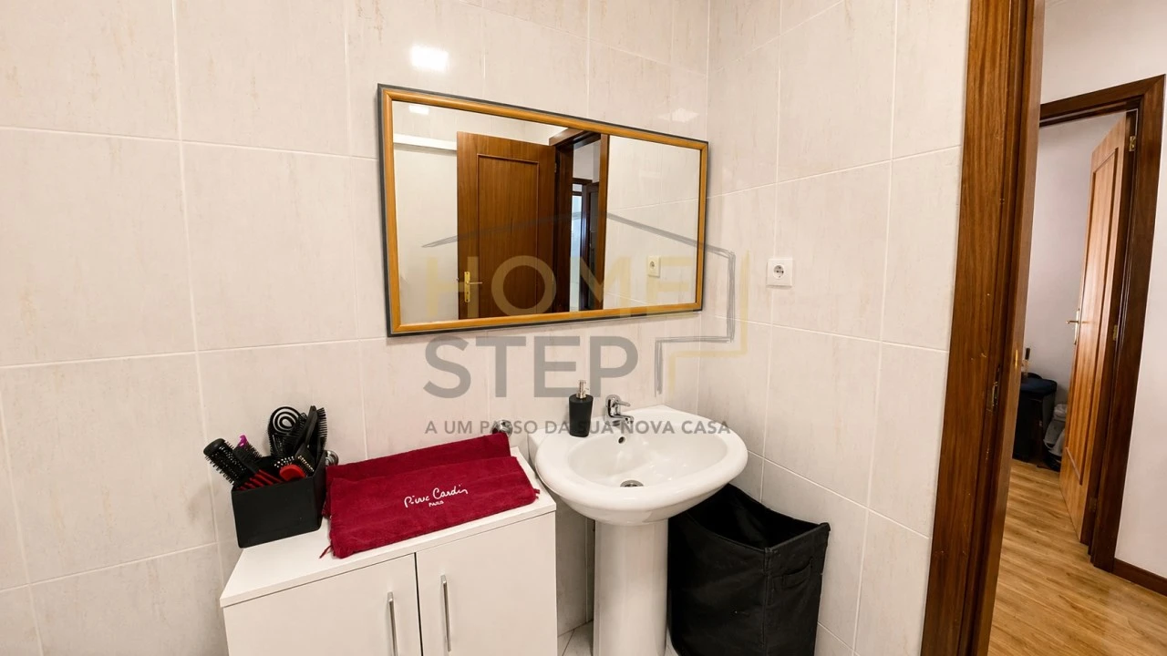 Apartamento T2 para Venda em Oliveira do Douro Foto 8