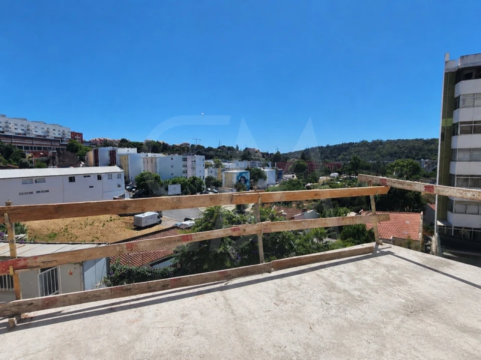 Apartamento T1 para Venda em Campolide Foto 2
