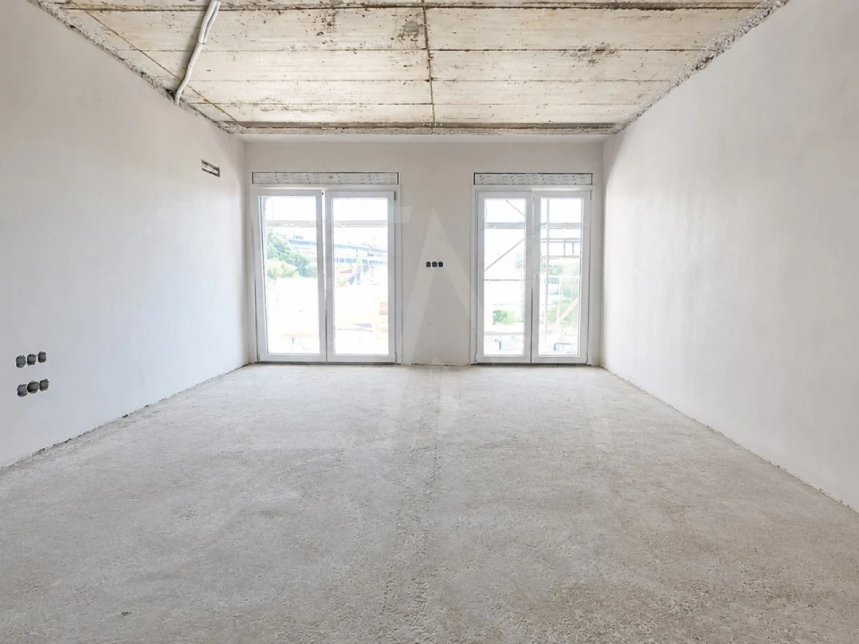 Apartamento T1 para Venda em Campolide Foto 4