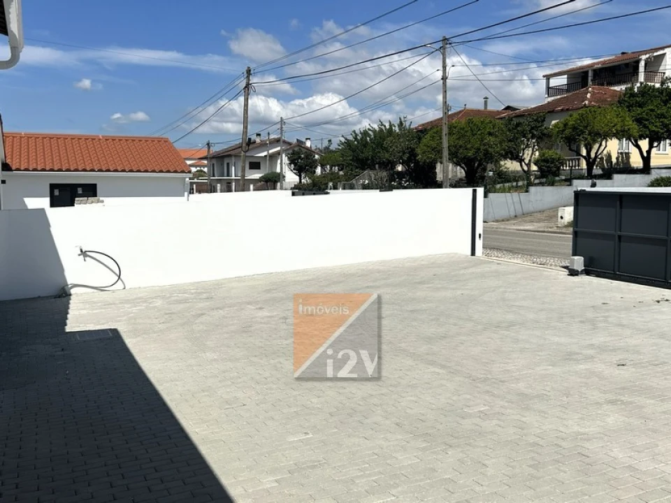 Moradia T3 para Venda em Marrazes e Barosa Foto 16