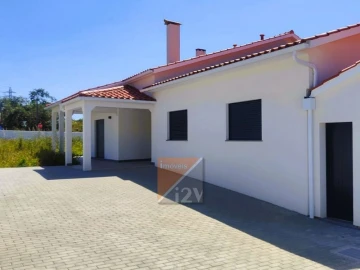 Moradia T3 para Venda em Marrazes e Barosa