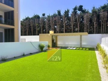 Apartamento T3 para Venda em Parceiros e Azoia