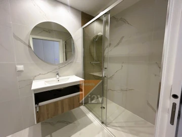 Apartamento T3 para Venda em Parceiros e Azoia