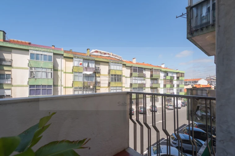 Apartamento T3 para Venda em Algueirão-Mem Martins Foto 20