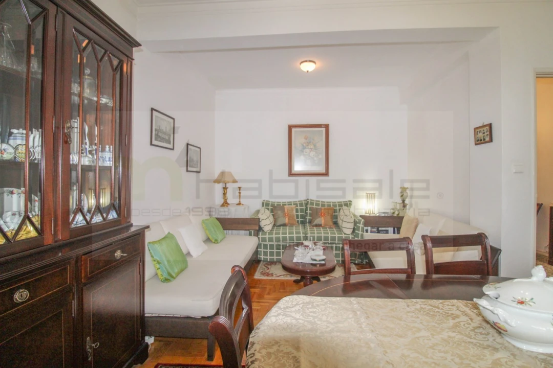 Apartamento T2 para Venda em Póvoa de Santo Adrião e Olival Basto Foto 17