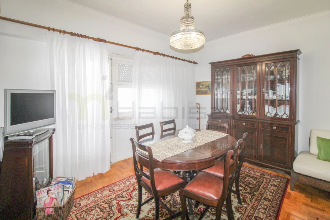 Apartamento T2 para Venda em Póvoa de Santo Adrião e Olival Basto Foto 18
