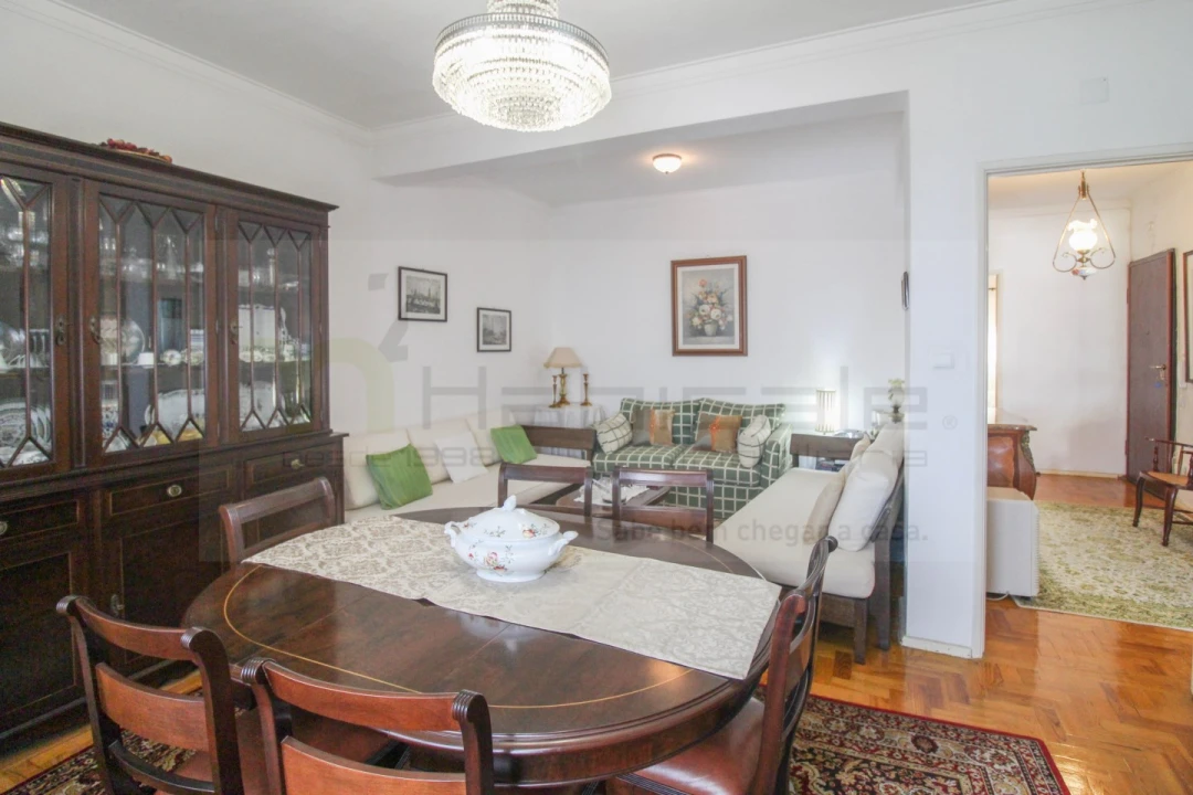 Apartamento T2 para Venda em Póvoa de Santo Adrião e Olival Basto Foto 15
