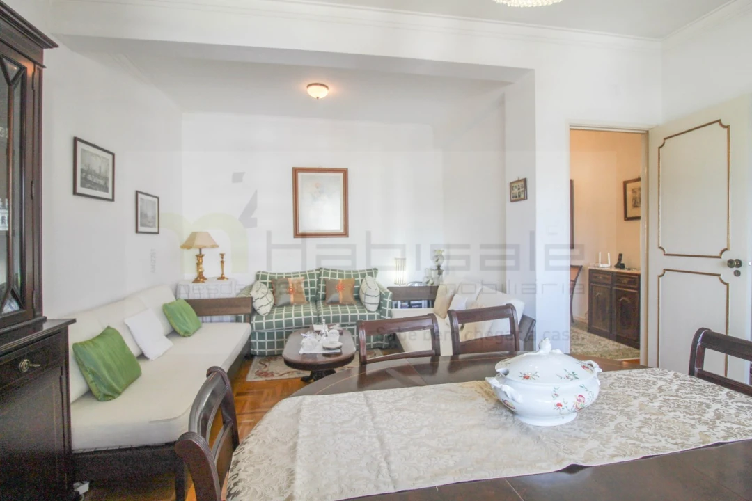 Apartamento T2 para Venda em Póvoa de Santo Adrião e Olival Basto Foto 7
