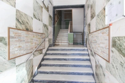 Apartamento T2 para Venda em Póvoa de Santo Adrião e Olival Basto