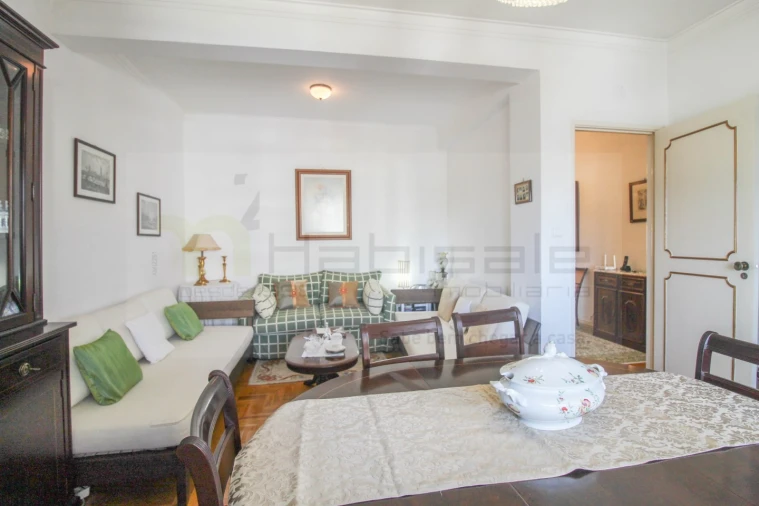 Apartamento T2 para Venda em Póvoa de Santo Adrião e Olival Basto Foto 7