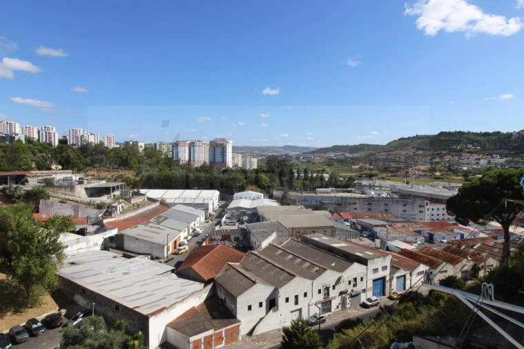 Apartamento T2 para Venda em Póvoa de Santo Adrião e Olival Basto Foto 25