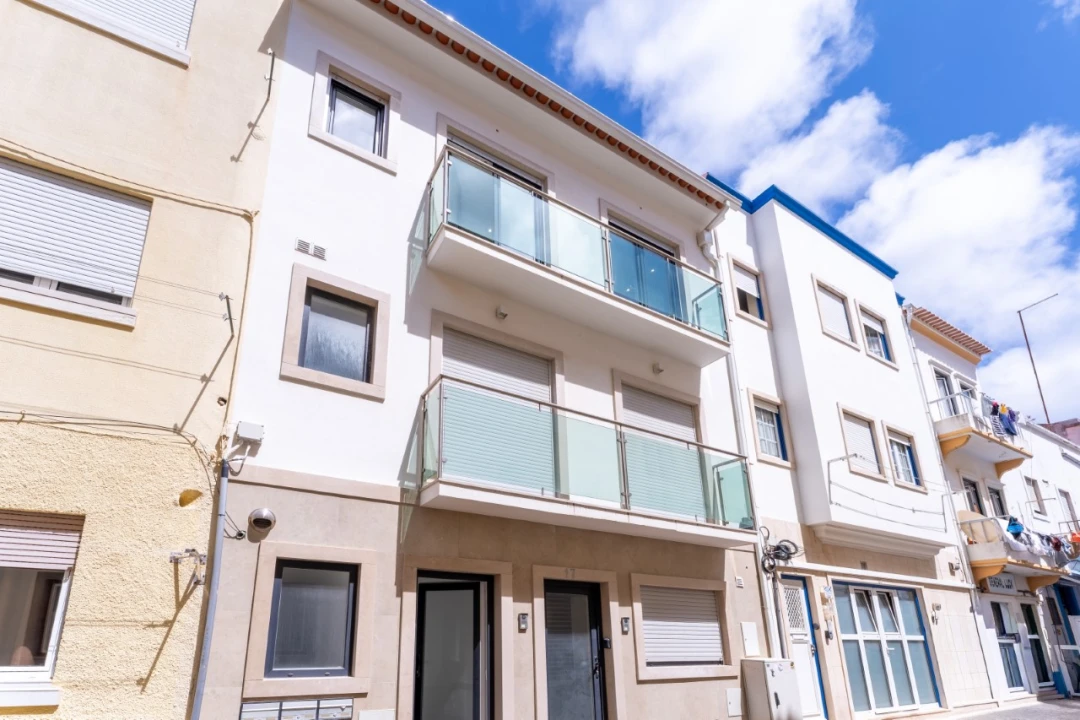 Apartamento T1 para Venda em Nazare Foto 23