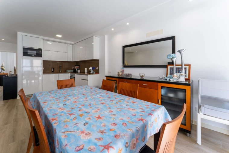 Apartamento T1 para Venda em Nazare Foto 9