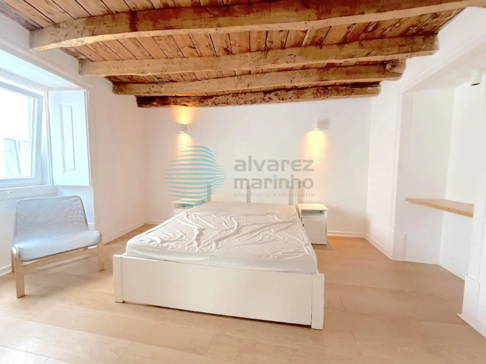 Apartamento T1 para Arrendamento em Santa Maria, São Pedro e Matacães Foto 7