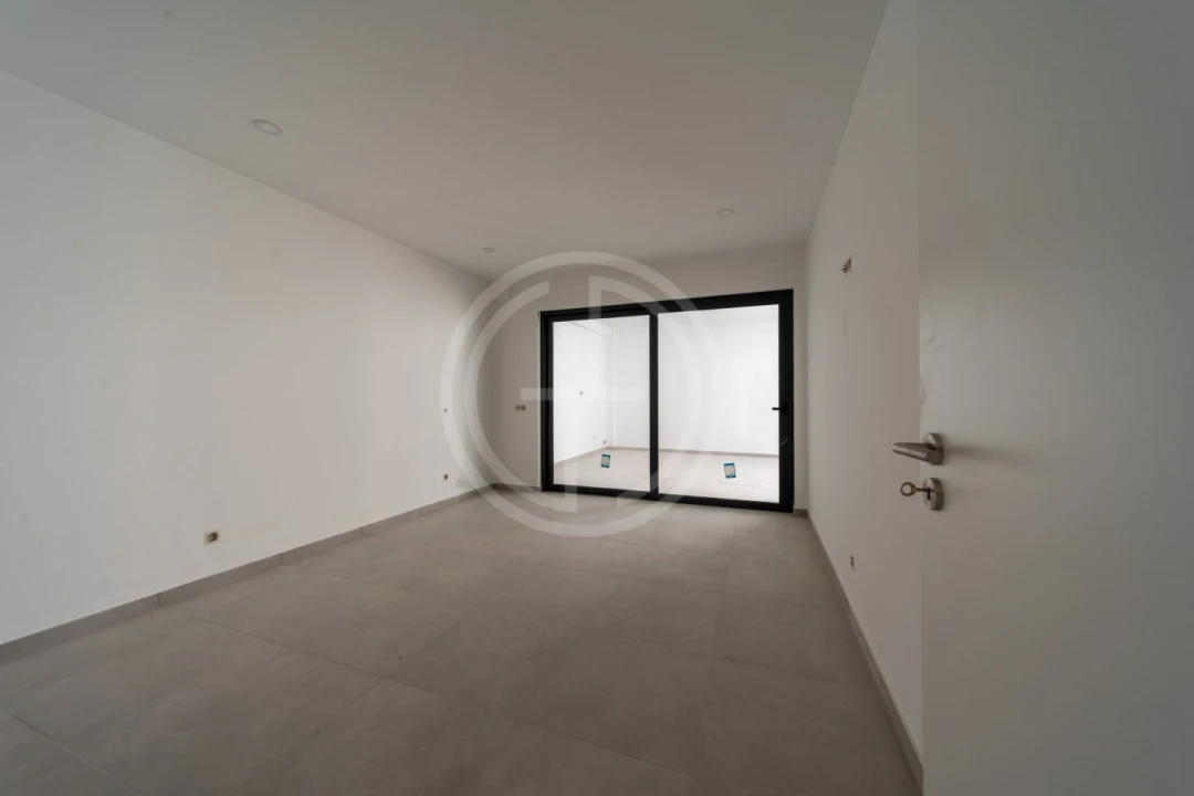 Moradia T3 para Venda em Montenegro Foto 20