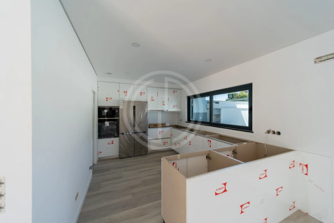 Moradia T3 para Venda em Montenegro Foto 26