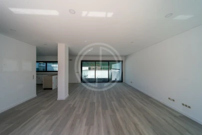 Moradia T3 para Venda em Montenegro