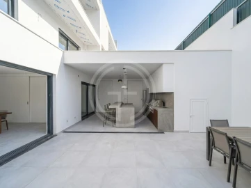 Moradia T3 para Venda em Montenegro