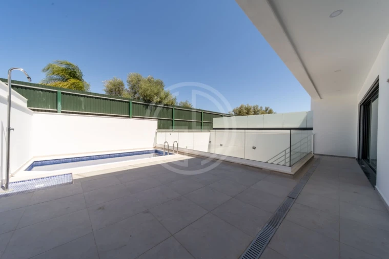 Moradia T3 para Venda em Montenegro Foto 6