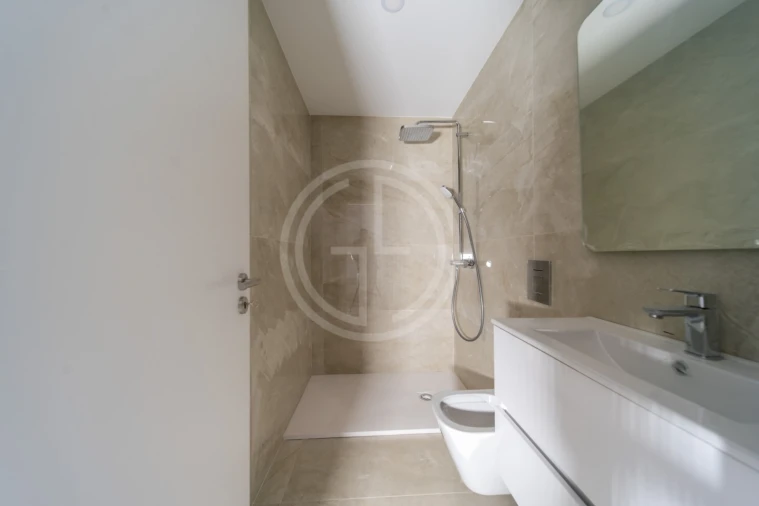 Moradia T3 para Venda em Montenegro Foto 19
