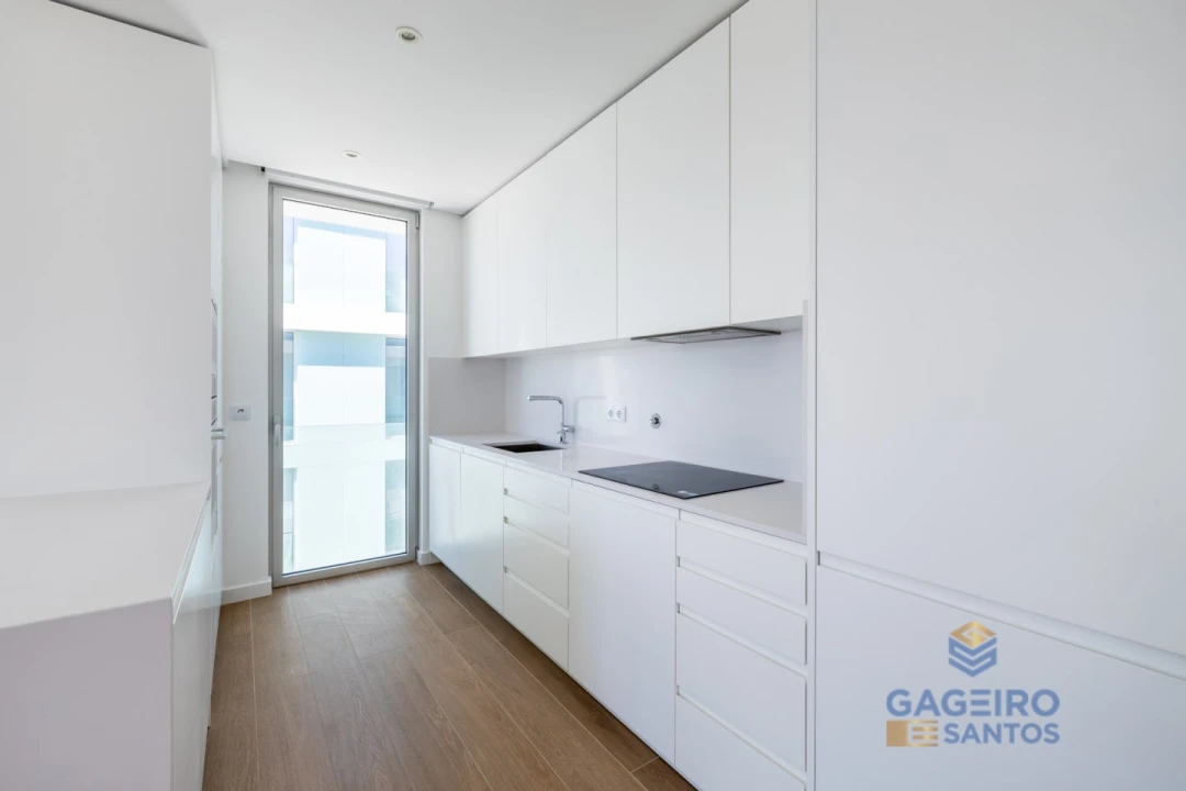 Apartamento T2 para Venda em São Martinho do Porto Foto 5