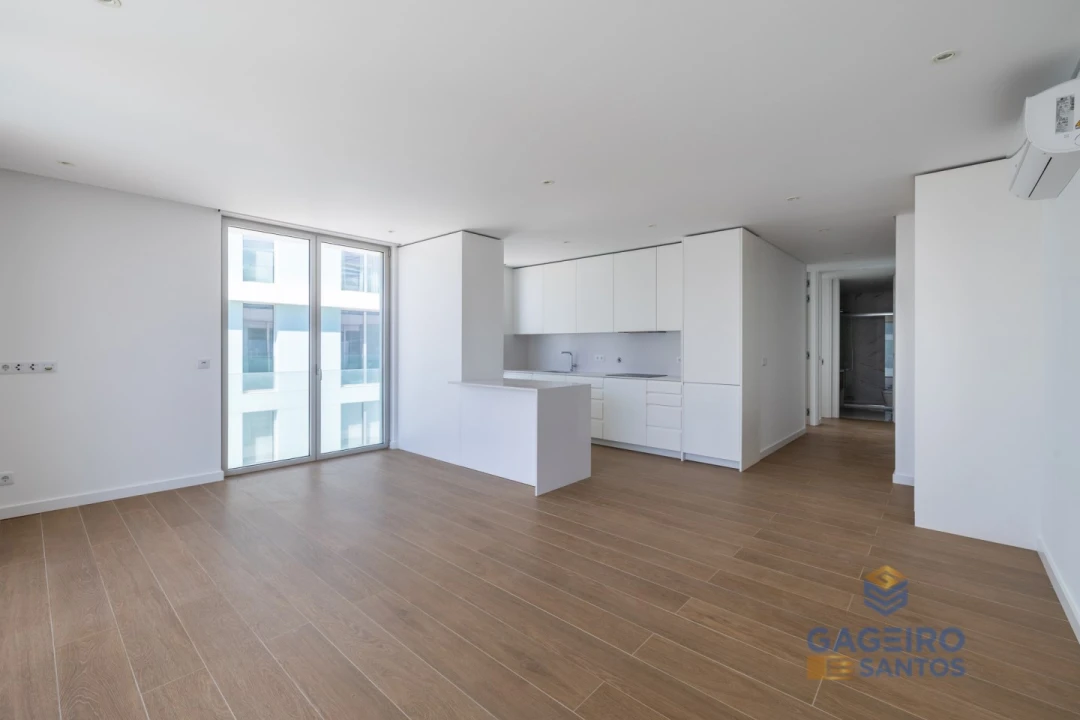 Apartamento T2 para Venda em São Martinho do Porto Foto 1
