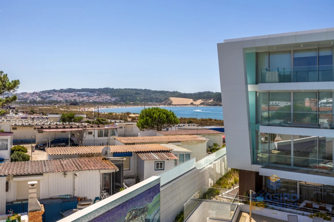 Apartamento T2 para Venda em São Martinho do Porto Foto 13