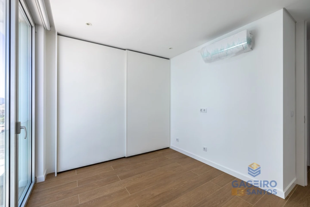 Apartamento T2 para Venda em São Martinho do Porto Foto 18